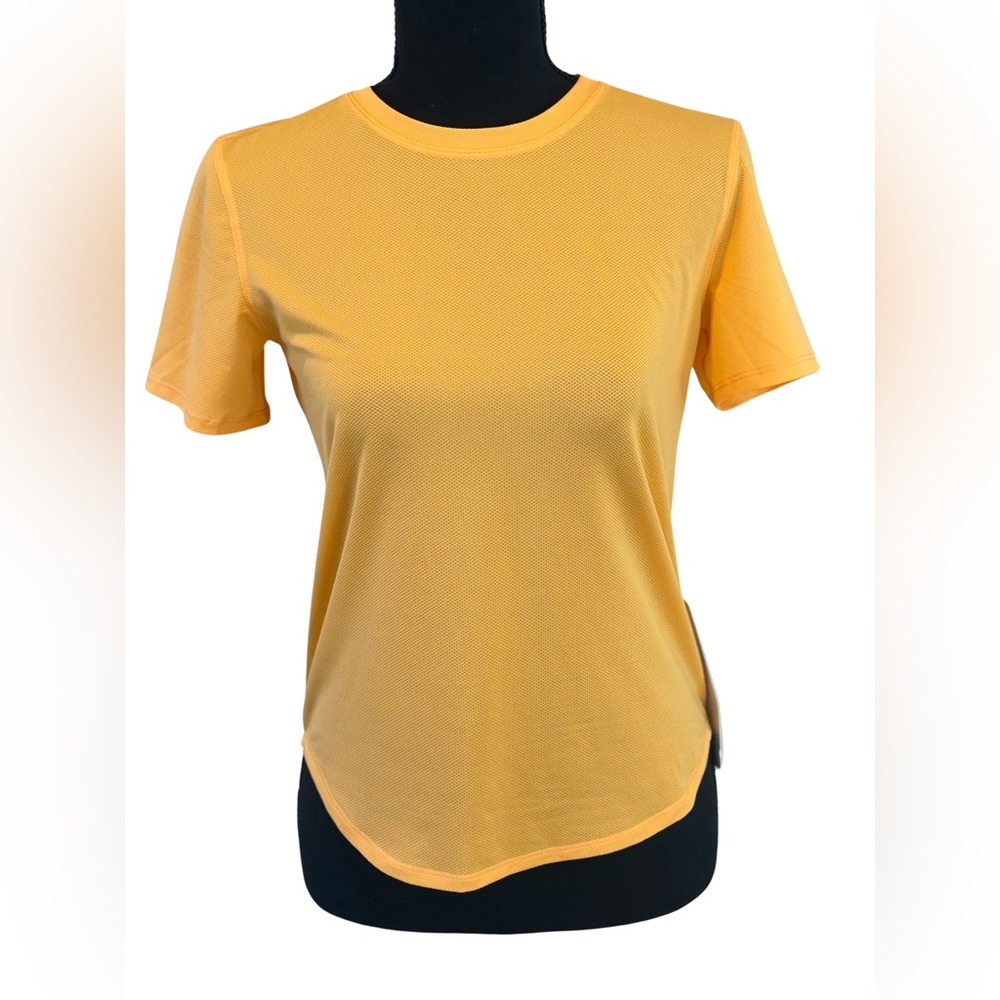 Lululemon High-neck running and training Tee Size 2